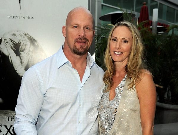 Steve Austin and his wife, Kristin Austin at an event together